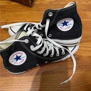 High top Converse Unisex Sneakers